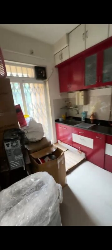 Team Area in 3 BHK Apartment at Ghodbunder – for Rent