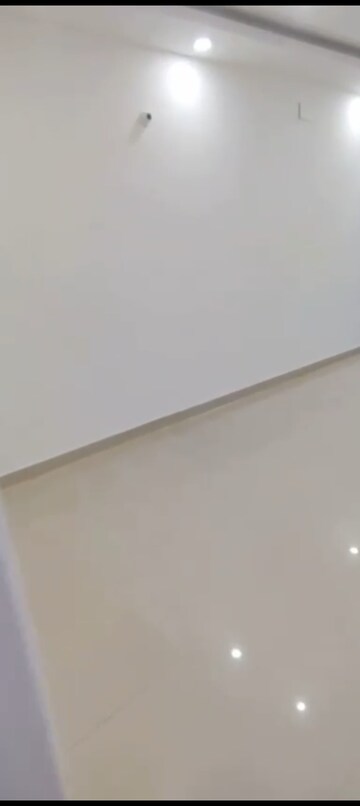 Room in 3 BHK Apartment at SG Impressions 58, Raj Nagar Extension – for Sale