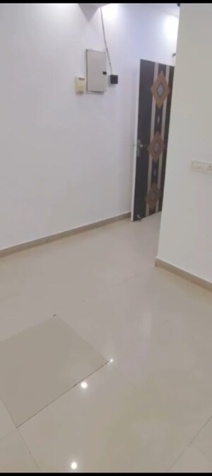 Room in 3 BHK Apartment at SG Impressions 58, Raj Nagar Extension – for Sale