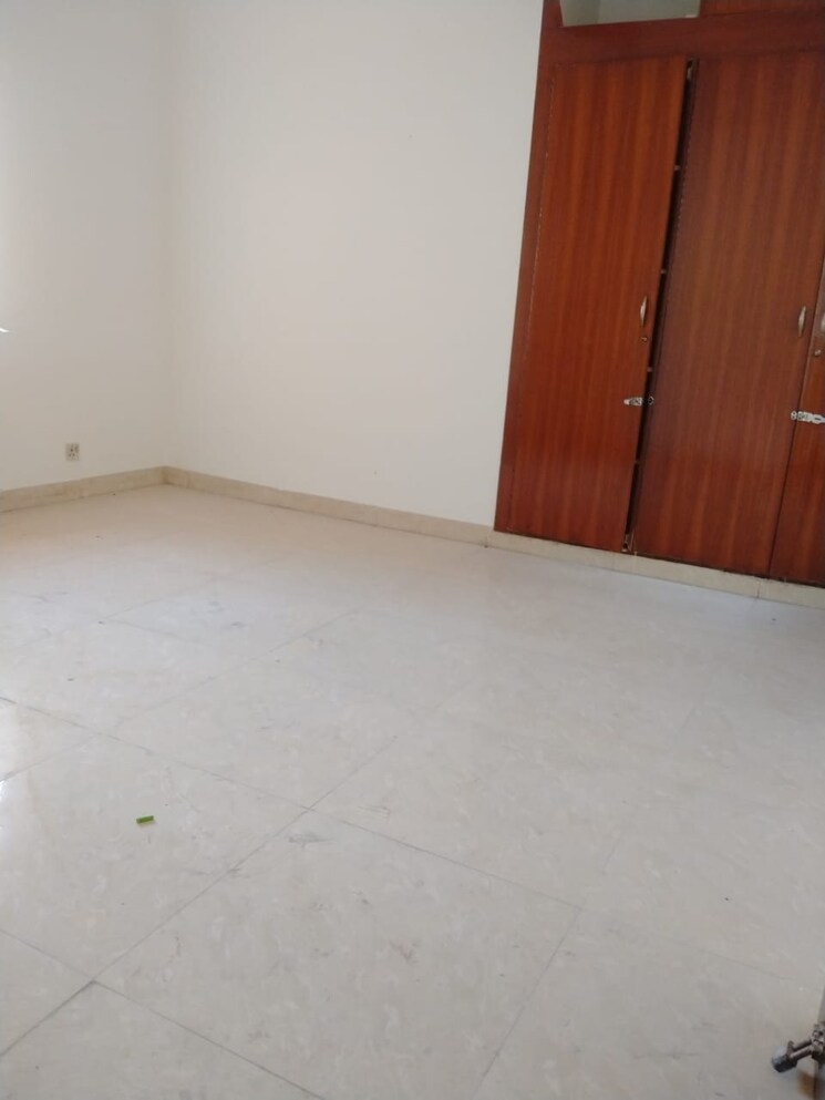 Room, vasant kunj 3 Bedroom 1500 Sq.Ft. Apartment In Vasant Kunj Delhi 9127117