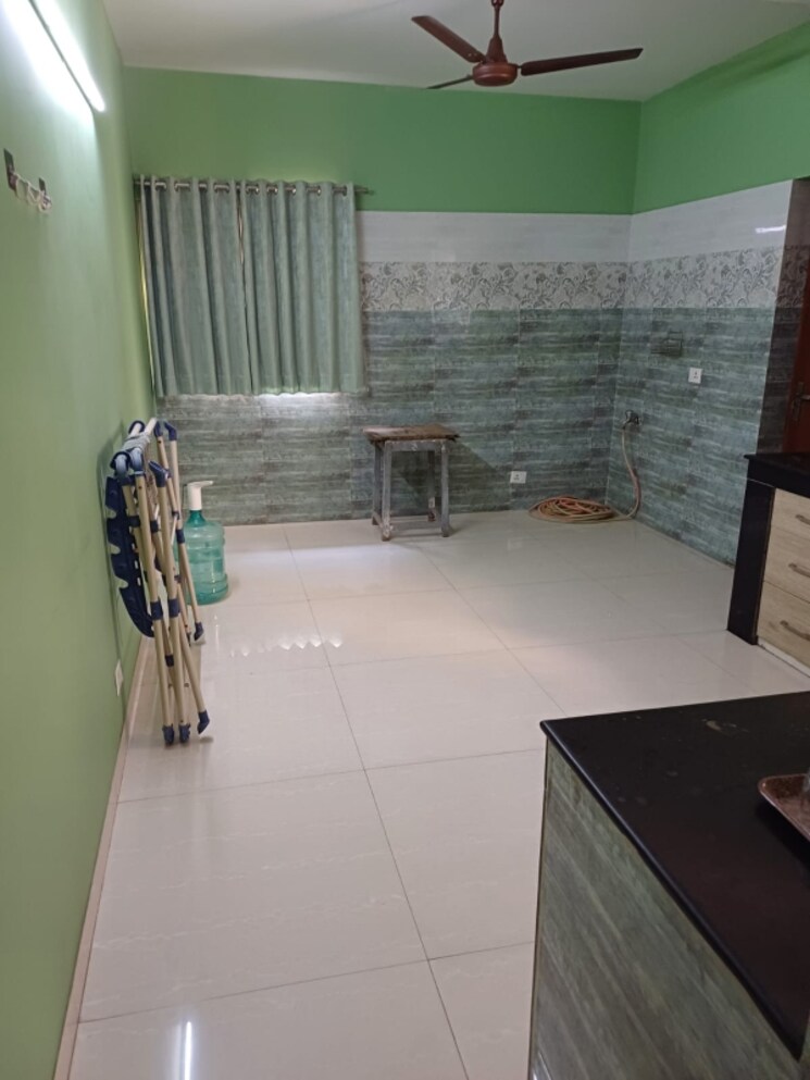 Room, dda-rosewood-apartments 3 Bedroom 1800 Sq.Ft. Apartment In Vasant Kunj Delhi 9127134