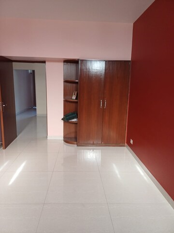 Room in 3 BHK Apartment at DDA Rosewood Apartments, Vasant Kunj – for Rent