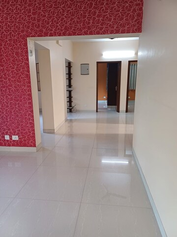 Room in 3 BHK Apartment at DDA Rosewood Apartments, Vasant Kunj – for Rent
