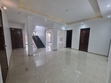 Room in 4 BHK Independent House at Aerocity – for Sale