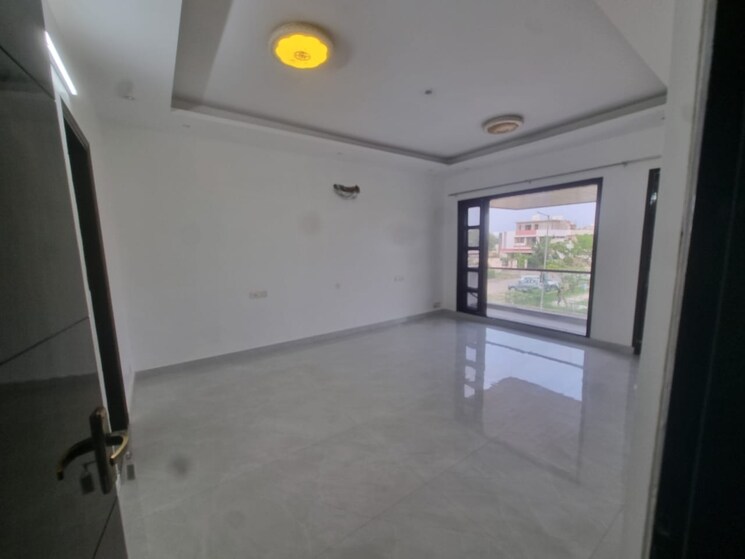Room, aerocity 4 Bedroom 4000 Sq.Ft. Independent House In Aerocity Mohali 9127133
