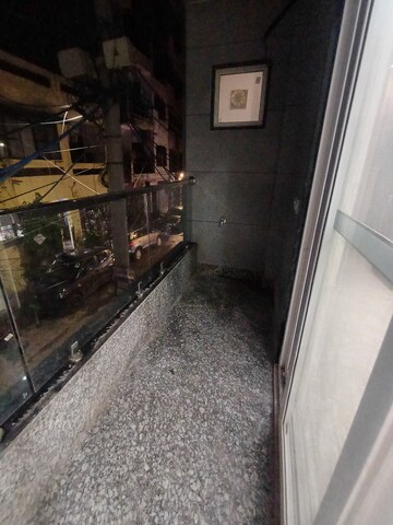 Parking in 2.5 BHK Builder Floor at Ramesh Nagar – for Rent