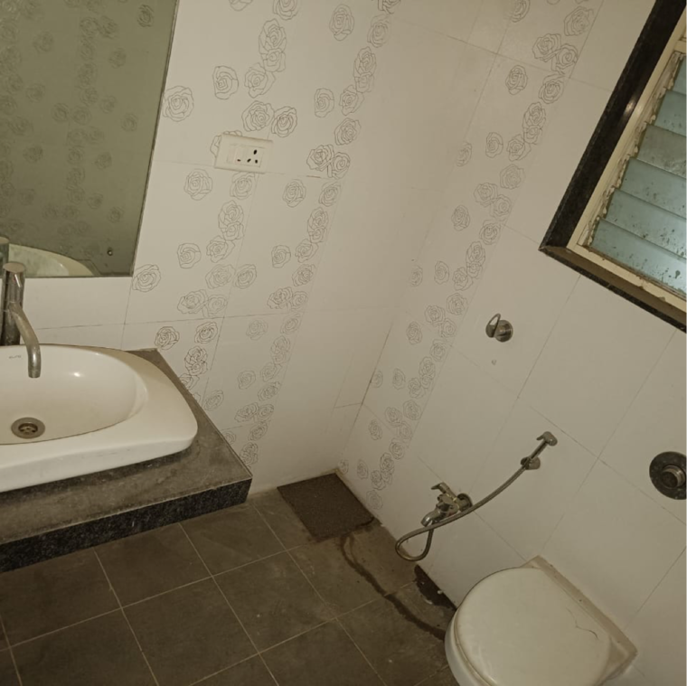 Bathroom, bell-flower 4 Bedroom 2600 Sq.Ft. Apartment In Baner Pune 9127157
