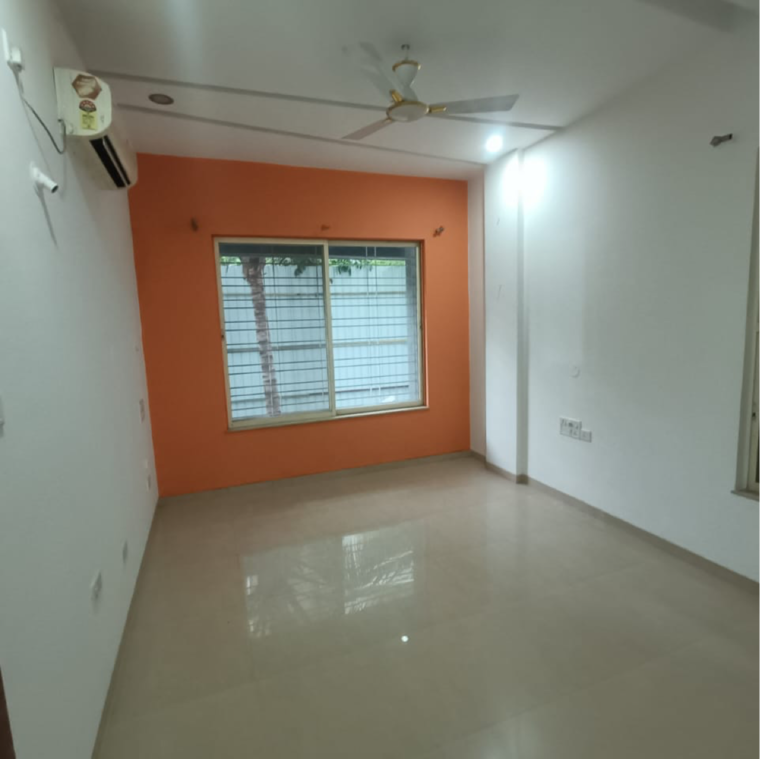 Room, bell-flower 4 Bedroom 2600 Sq.Ft. Apartment In Baner Pune 9127157