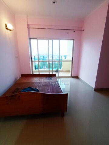Room in 3 BHK Apartment at AWHO 8B, Vrindavan Yojna – for Rent
