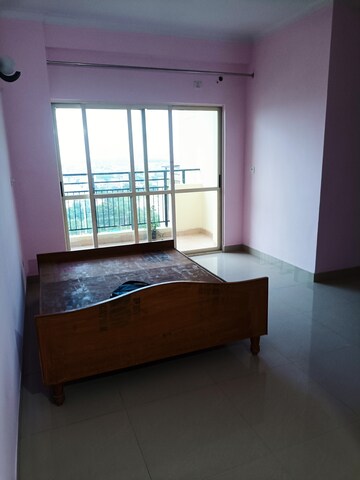 Furnished Amenities in 3 BHK Apartment at AWHO 8B, Vrindavan Yojna – for Rent