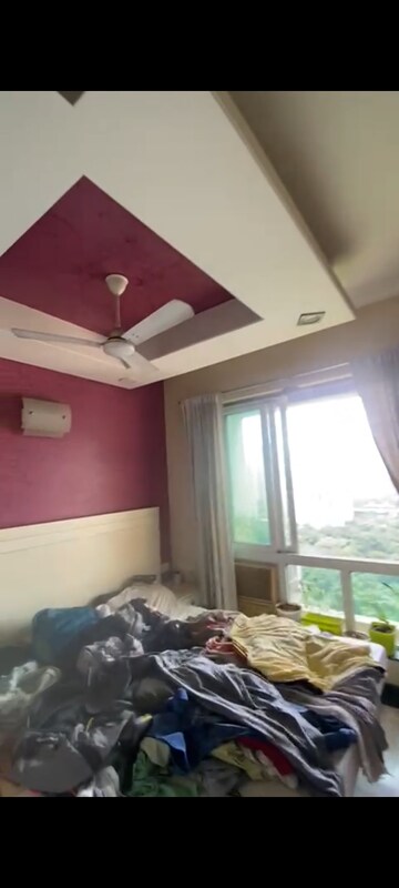 Room in 3 BHK Apartment at Hiranandani Meadows, Manpada – for Rent