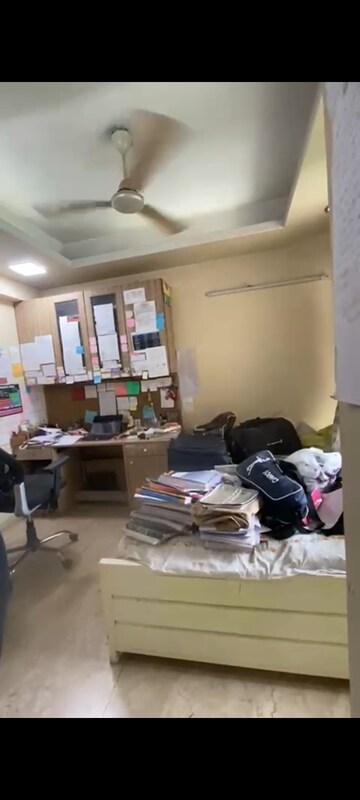 Team Area in 3 BHK Apartment at Hiranandani Meadows, Manpada – for Rent