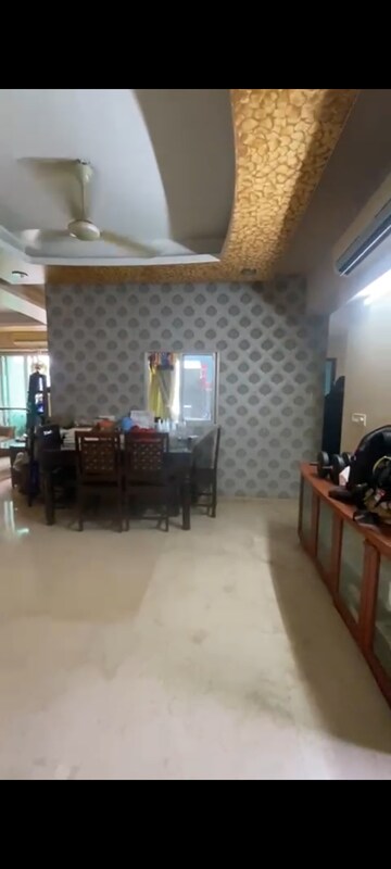 Living Room in 3 BHK Apartment at Hiranandani Meadows, Manpada – for Rent