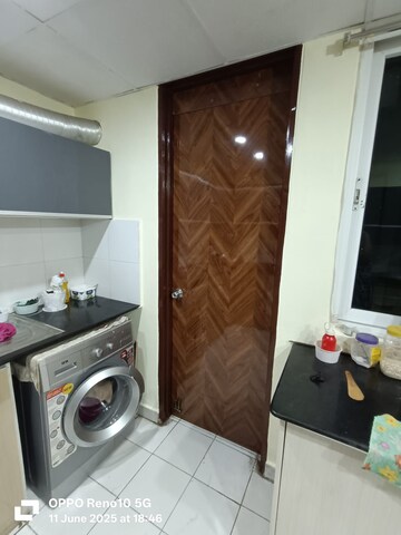 Furnished Amenities in 3 BHK Apartment at Rosedale Garden Complex, Rajarhat – for Rent