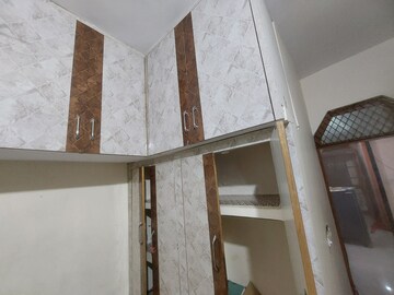 Furnished Amenities in 3 BHK Independent House at Sarojini Nagar – for Rent