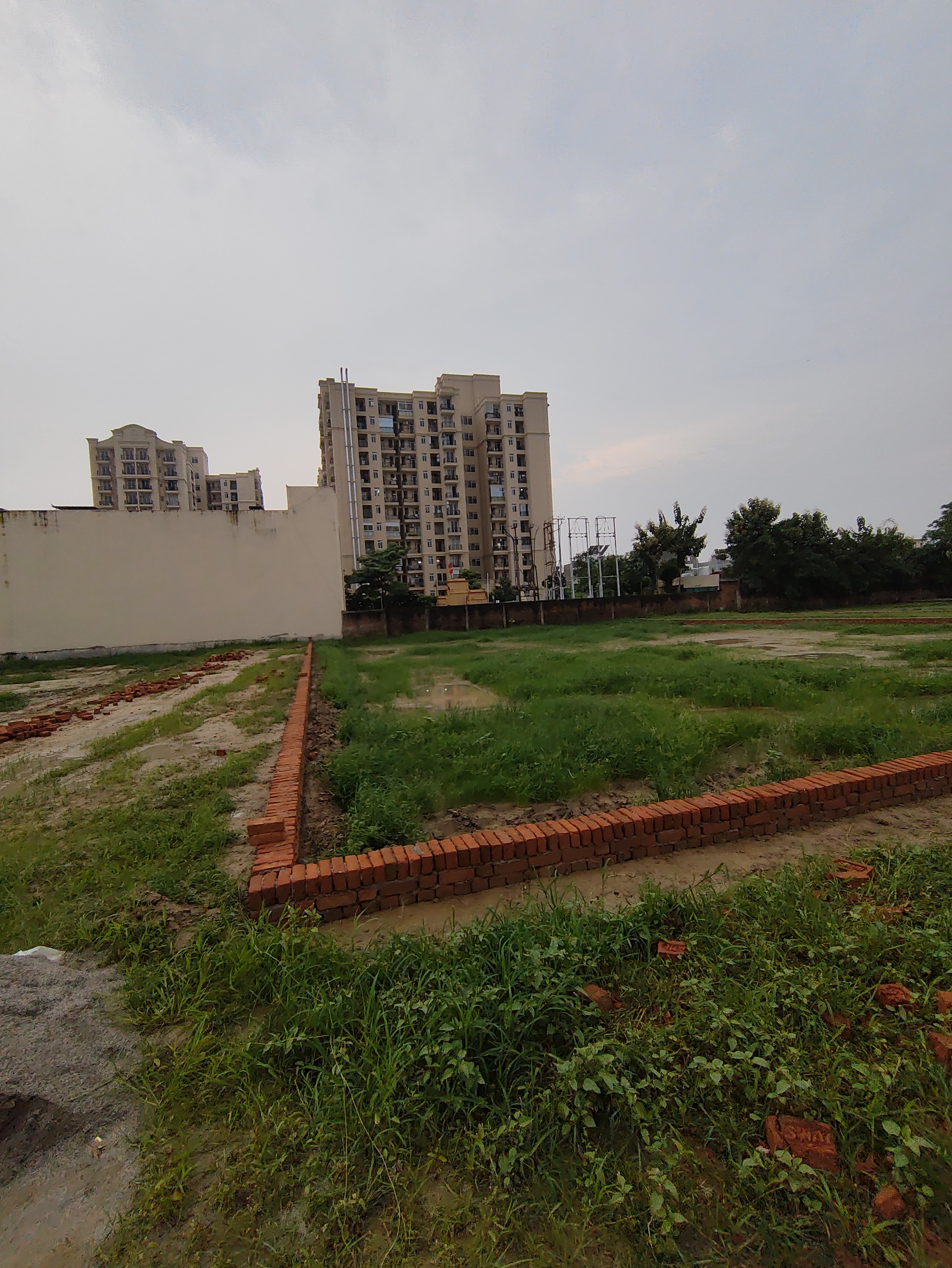 Plot For Sale in Residential Plots For Sal