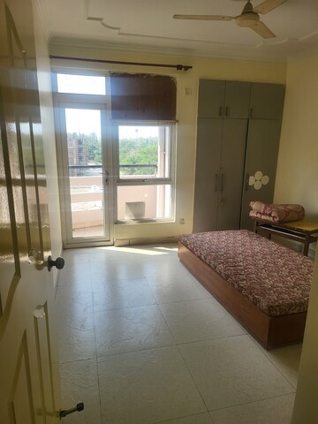 Room in 3 BHK Apartment at SVP Gulmohur Greens, Mohan Nagar – for Rent