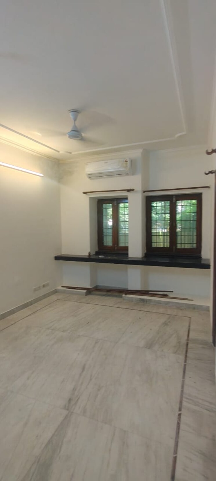 Room, vasant kunj 4 Bedroom 1800 Sq.Ft. Apartment In Vasant Kunj Delhi 9127409