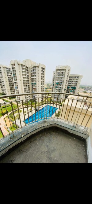 2 BHK Apartment For Sale in BPTP Discovery Park, Sector 80