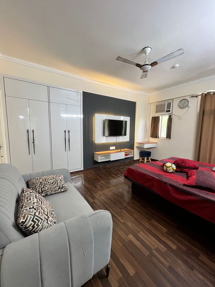 Bedroom, crossing-republik 3 Bedroom 1650 Sq.Ft. Apartment In Crossing Republic Ghaziabad 9127463