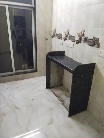 1 BHK Apartment For Rent in Kurla East