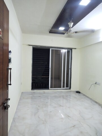 Room in 1 BHK Apartment at Kurla East – for Rent