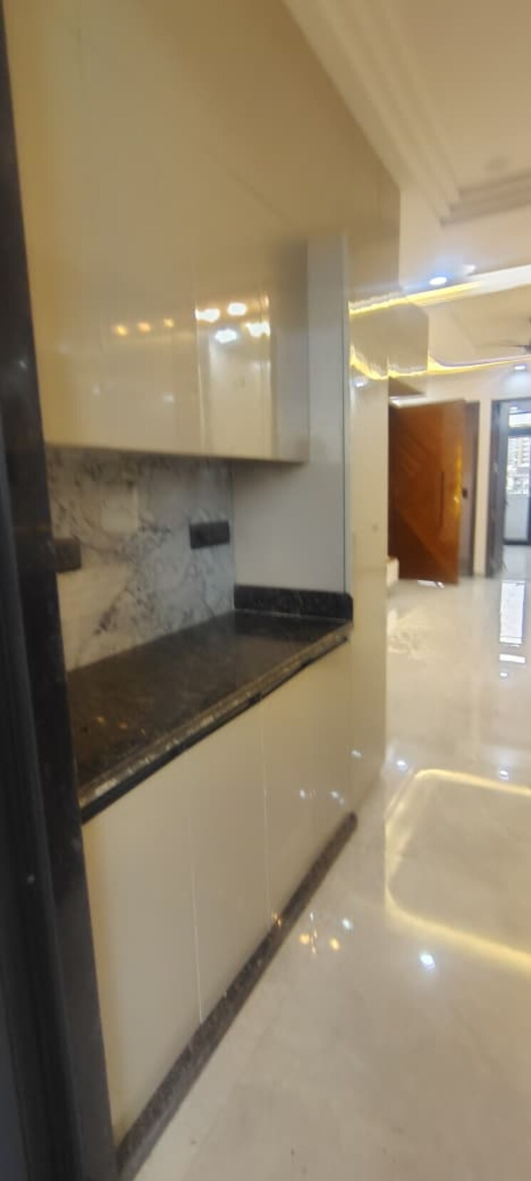 Kitchen, bptp-amstoria 3 Bedroom 2200 Sq.Ft. Builder Floor In Sector 102 Gurgaon 9127481