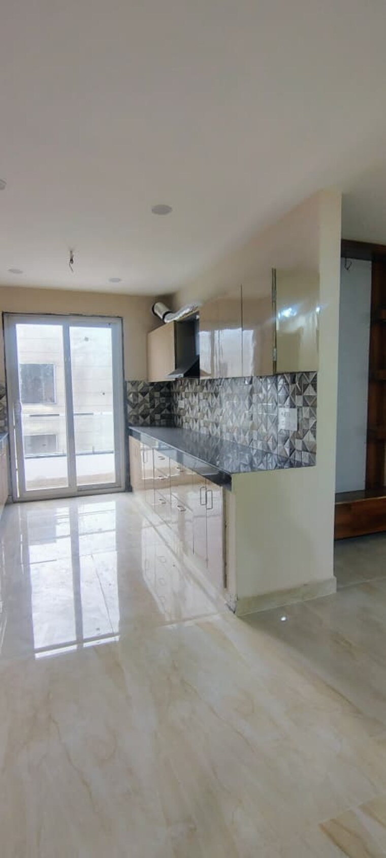 Kitchen, bptp-amstoria 3 Bedroom 2200 Sq.Ft. Builder Floor In Sector 102 Gurgaon 9127481
