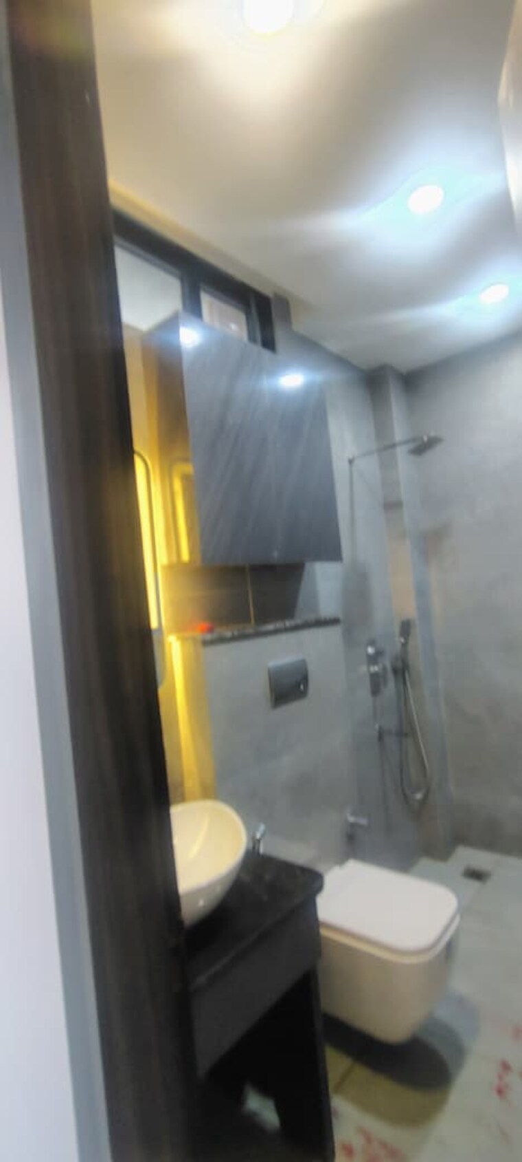 Bathroom, bptp-amstoria 3 Bedroom 2200 Sq.Ft. Builder Floor In Sector 102 Gurgaon 9127481