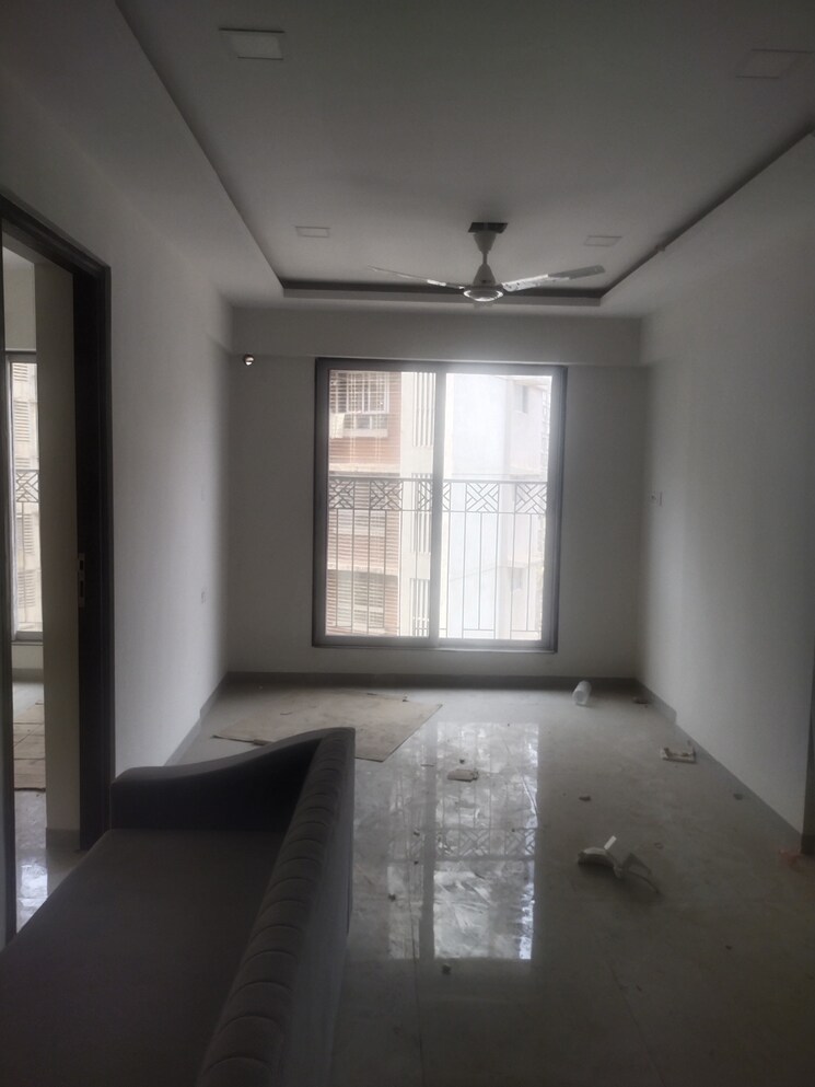 Room, sayba-elegant 2.5 Bedroom 650 Sq.Ft. Apartment In Kurla East Mumbai 9127487