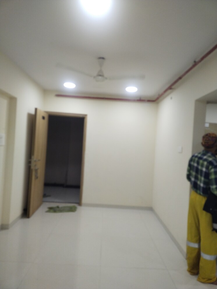 Room, kurla east 1 Bedroom 460 Sq.Ft. Apartment In Kurla East Mumbai 9127492