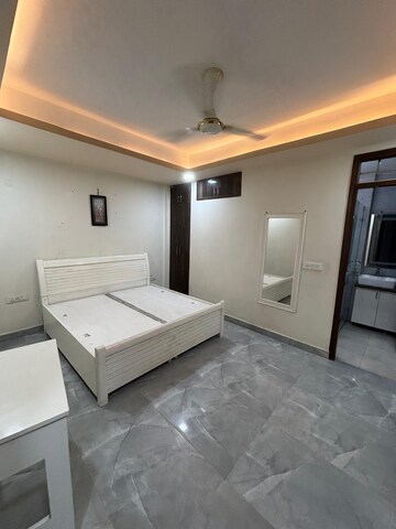 Room in 1 BHK Builder Floor at Saket – for Rent