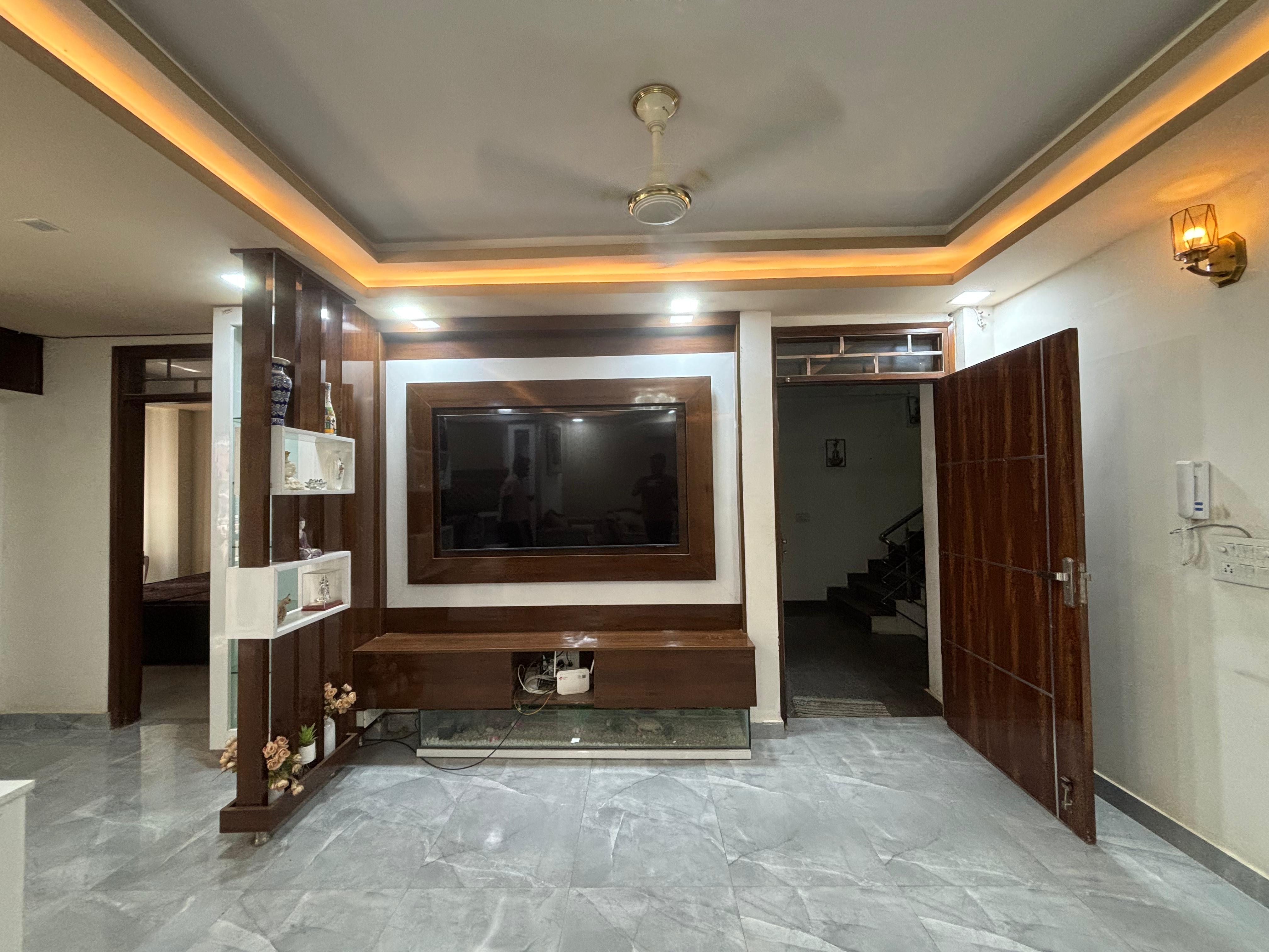 1 BHK Builder Floor For Rent in Saket