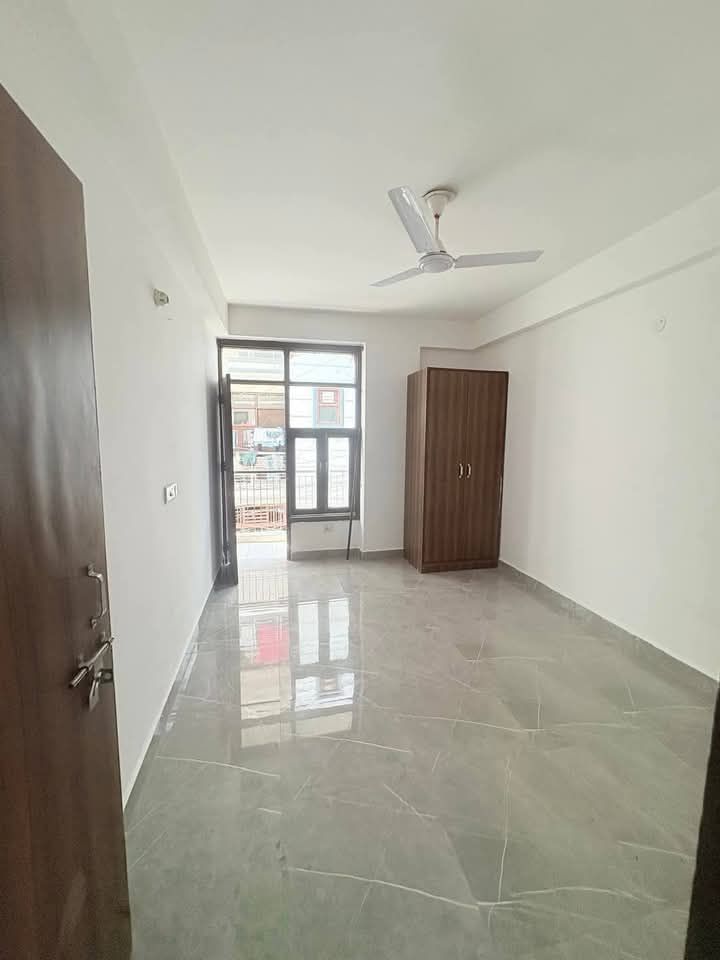 1 BHK Builder Floor For Rent in Saket