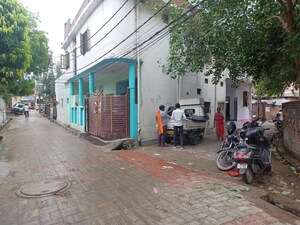 Parking in 2 BHK Independent House at Indira Nagar – for Sale