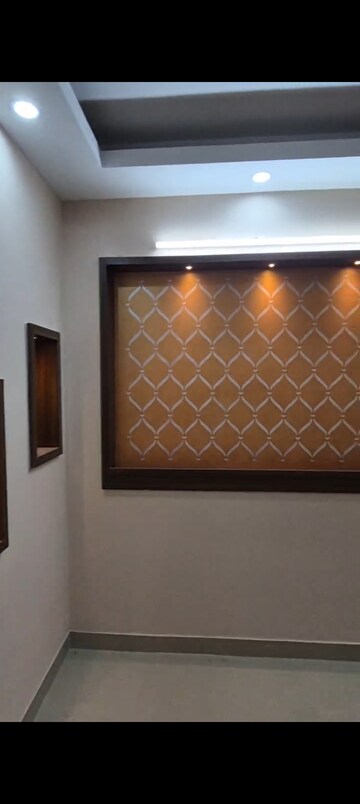Furnished Amenities in 2 BHK Apartment at Apex Our Homes, Sector 37c – for Rent