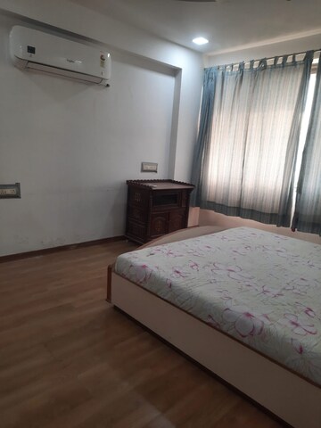 Bedroom in 4 BHK Apartment at Prahlad Nagar – for Rent