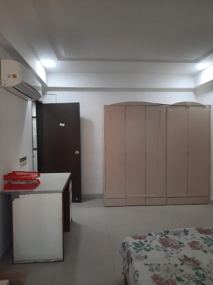 Bedroom, prahlad nagar 4 Bedroom 3800 Sq.Ft. Apartment In Prahlad Nagar Ahmedabad 9127590