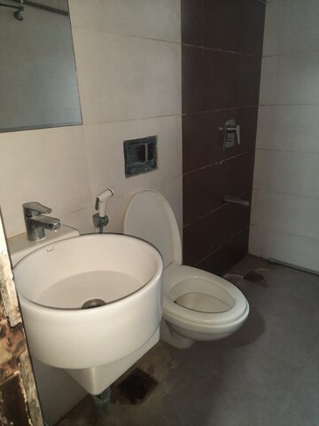 Bathroom in 4 BHK Apartment at Prahlad Nagar – for Rent