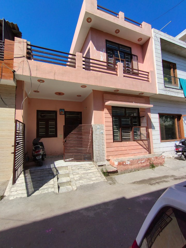 2 BHK + Extra Room Independent House For Sale in Punjabi Bagh