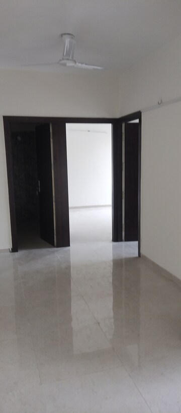 Room in 2 BHK Apartment at Signature The Millennia 2, Sector 37d – for Rent