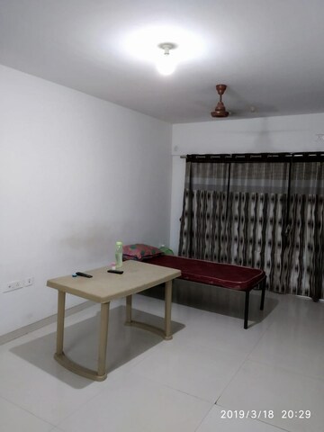 Room in  Pg at Wagle Industrial Estate – for Rent