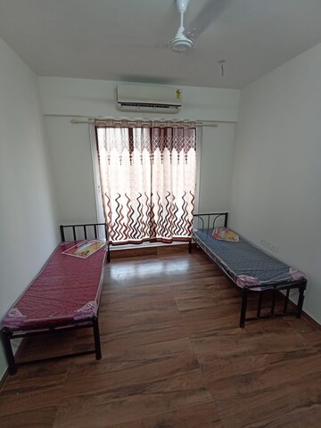Room in  Pg at Wagle Industrial Estate – for Rent