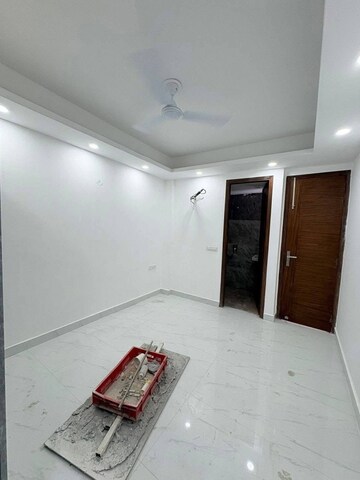 Master Bedroom in 2 BHK Builder Floor at Saket – for Rent