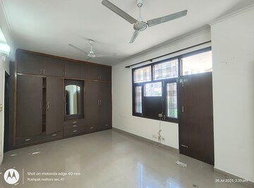 3 BHK Builder Floor For Rent in Sector 46