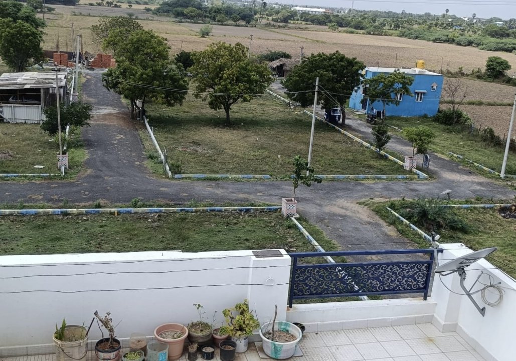 Plot For Sale in Komathi Amman Nagar At re
