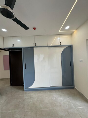 Room in 2 BHK Apartment at Candeur 40, Miyapur – for Rent