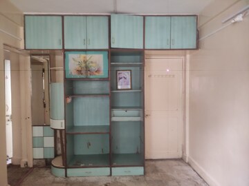 Room in 1 RK Apartment at Guruwar Peth – for Rent