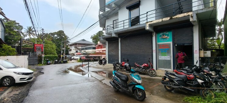  Parking, chalikavattom Commercial Warehouse 1400 Sq.Ft. In Chalikavattom Kochi 9127774