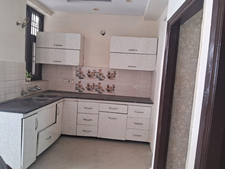 Kitchen, kishanpura 2 Bedroom 100 Sq.Yd. Apartment In Kishanpura Zirakpur 9127775